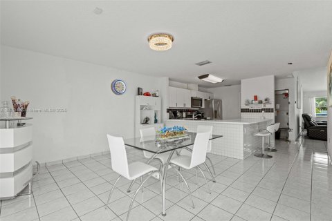 Villa ou maison à vendre à Homestead, Floride: 3 chambres, 124.58 m2 № 1895964 - photo 15