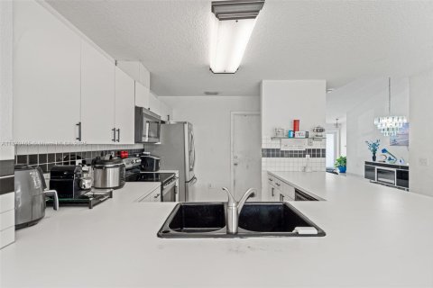 Villa ou maison à vendre à Homestead, Floride: 3 chambres, 124.58 m2 № 1895964 - photo 9