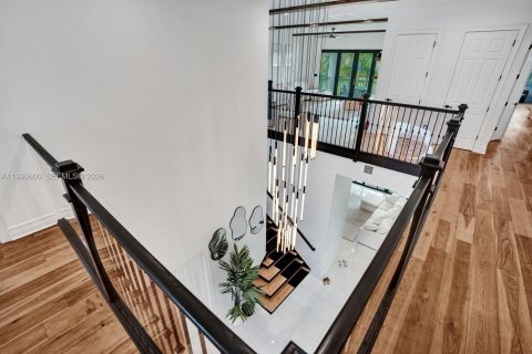 House in Boca Raton, Florida 7 bedrooms, 537.16 sq.m. № 2068930 - photo 24