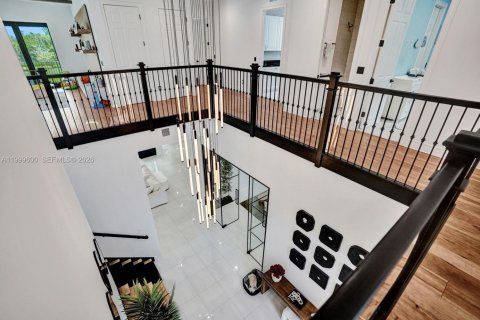 House in Boca Raton, Florida 7 bedrooms, 537.16 sq.m. № 2068930 - photo 23