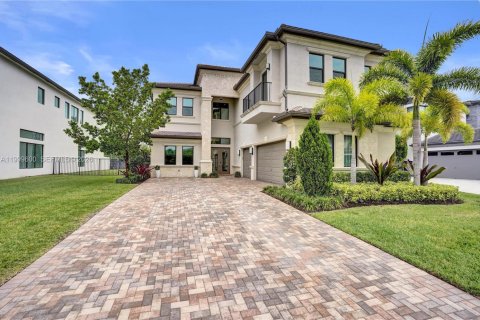 House in Boca Raton, Florida 7 bedrooms, 537.16 sq.m. № 2068930