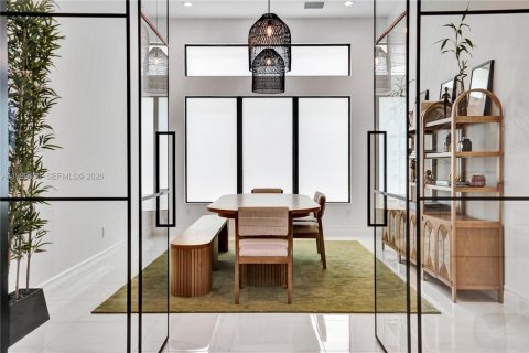 House in Boca Raton, Florida 7 bedrooms, 537.16 sq.m. № 2068930 - photo 7