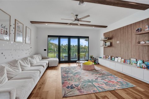 House in Boca Raton, Florida 7 bedrooms, 537.16 sq.m. № 2068930 - photo 25