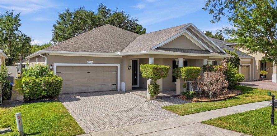 House in Windermere, Florida 4 bedrooms, 234.21 sq.m. № 2216566