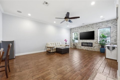 House in Windermere, Florida 4 bedrooms, 234.21 sq.m. № 2216566 - photo 19