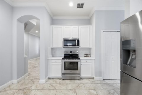 House in Windermere, Florida 4 bedrooms, 234.21 sq.m. № 2216566 - photo 17