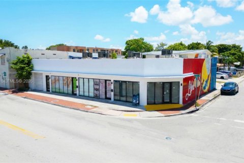 Купить коммерческую недвижимость в Майами, Флорида № 2025587 - фото 13