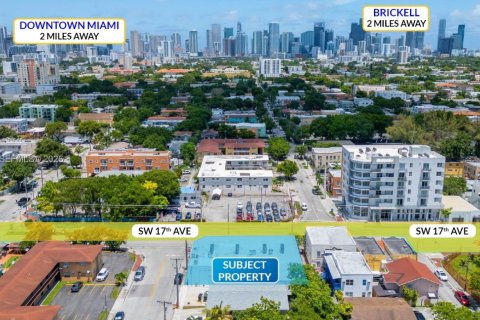 Купить коммерческую недвижимость в Майами, Флорида № 2025587 - фото 11