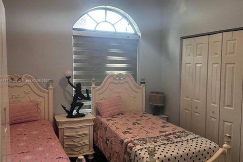 Villa ou maison à vendre à Homestead, Floride: 4 chambres, 195 m2 № 1985454 - photo 22