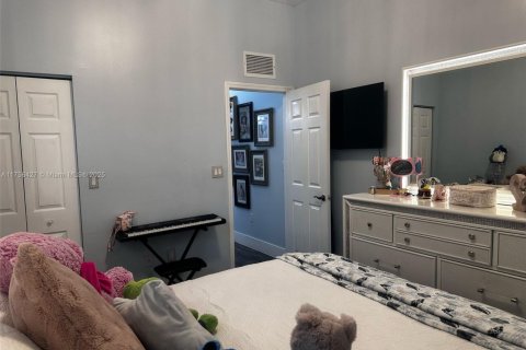 Villa ou maison à vendre à Homestead, Floride: 4 chambres, 195 m2 № 1985454 - photo 27