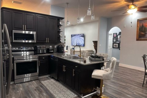 Villa ou maison à vendre à Homestead, Floride: 4 chambres, 195 m2 № 1985454 - photo 18