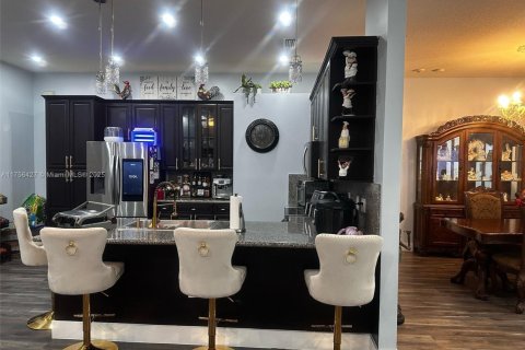 Villa ou maison à vendre à Homestead, Floride: 4 chambres, 195 m2 № 1985454 - photo 12