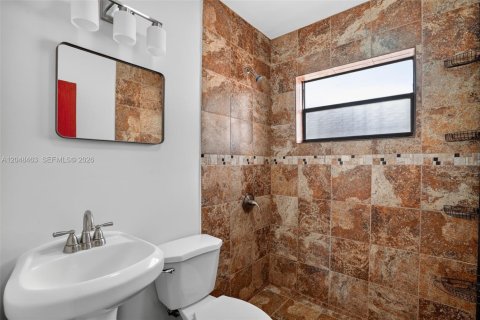 Casa en venta en Miami, Florida, 4 dormitorios, 181.16 m2 № 2168537 - foto 26