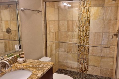 Condo in Tierra Verde, Florida, 2 bedrooms  № 1821381 - photo 10
