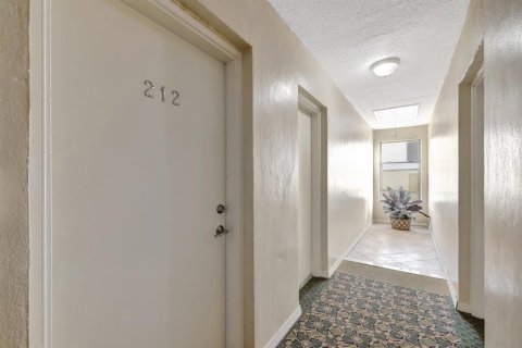 Condominio en alquiler en Fort Lauderdale, Florida, 2 dormitorios, 78.97 m2 № 2077784 - foto 23