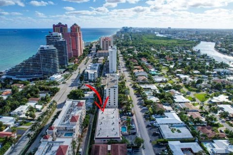 Condominio en Fort Lauderdale, Florida, 2 dormitorios  № 2077784