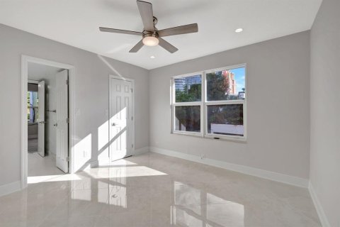 Condominio en alquiler en Fort Lauderdale, Florida, 2 dormitorios, 78.97 m2 № 2077784 - foto 17