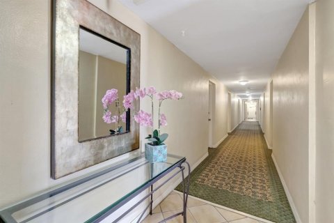Condominio en alquiler en Fort Lauderdale, Florida, 2 dormitorios, 78.97 m2 № 2077784 - foto 21