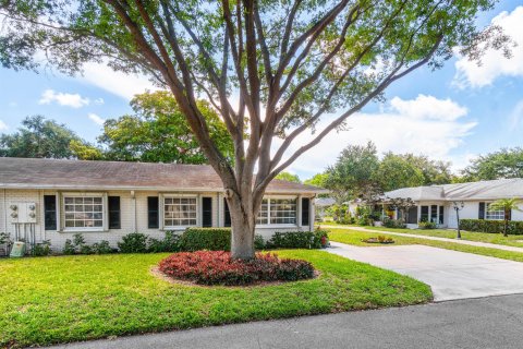 Condo in Boynton Beach, Florida, 2 bedrooms  № 2175960 - photo 4