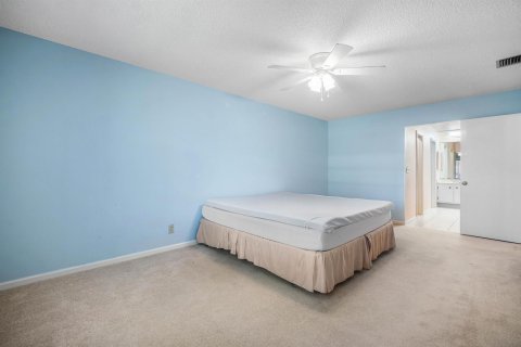 Condo in Boynton Beach, Florida, 2 bedrooms  № 2175960 - photo 25