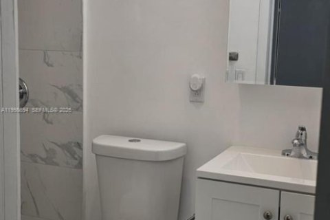 Villa ou maison à louer à Pembroke Pines, Floride: 3 chambres, 108.7 m2 № 2064094 - photo 17