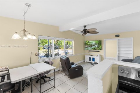 Casa en venta en Pompano Beach, Florida, 3 dormitorios, 144.93 m2 № 1977135 - foto 6