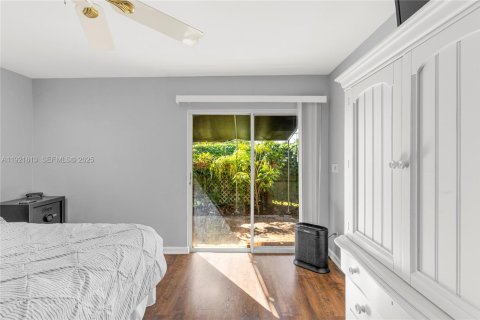 Casa en venta en Pompano Beach, Florida, 3 dormitorios, 144.93 m2 № 1977135 - foto 18