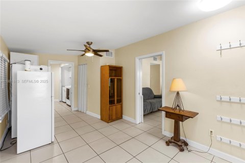Casa en venta en Pompano Beach, Florida, 3 dormitorios, 144.93 m2 № 1977135 - foto 4