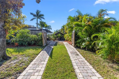 Casa en venta en Pompano Beach, Florida, 3 dormitorios, 144.93 m2 № 1977135 - foto 30