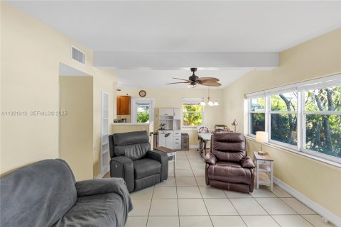 Casa en venta en Pompano Beach, Florida, 3 dormitorios, 144.93 m2 № 1977135 - foto 7
