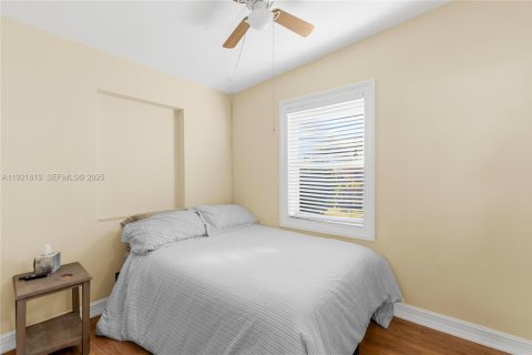 Casa en venta en Pompano Beach, Florida, 3 dormitorios, 144.93 m2 № 1977135 - foto 26