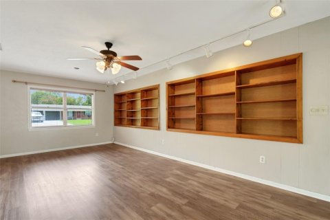 House in Lakeland, Florida 3 bedrooms, 153.38 sq.m. № 1782226 - photo 10