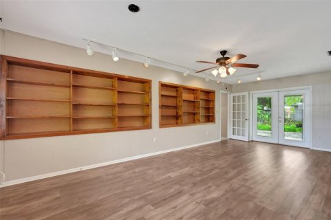 House in Lakeland, Florida 3 bedrooms, 153.38 sq.m. № 1782226 - photo 9