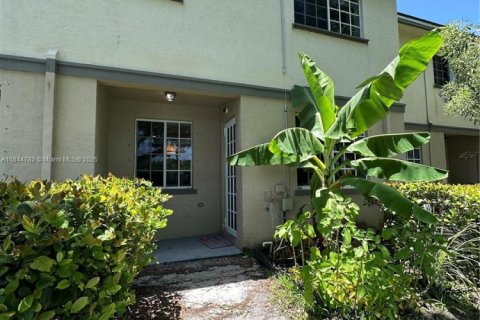 Townhouse in Riviera Beach, Florida 3 bedrooms, 151.15 sq.m. № 1841242 - photo 9