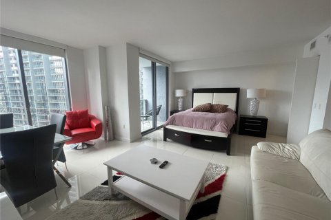 Condo in Miami, Florida  № 1964630 - photo 13