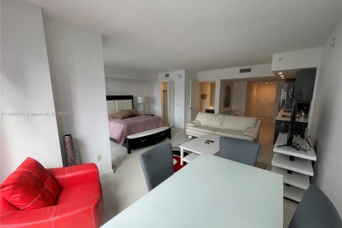 Condo in Miami, Florida  № 1964630 - photo 6