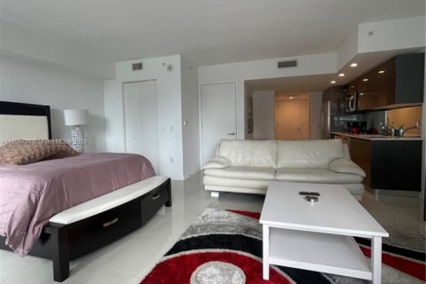 Condo in Miami, Florida  № 1964630 - photo 19