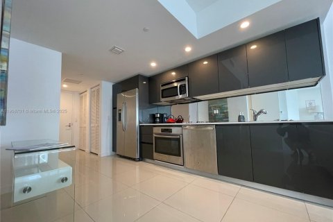 Condo in Miami, Florida  № 1964630 - photo 2