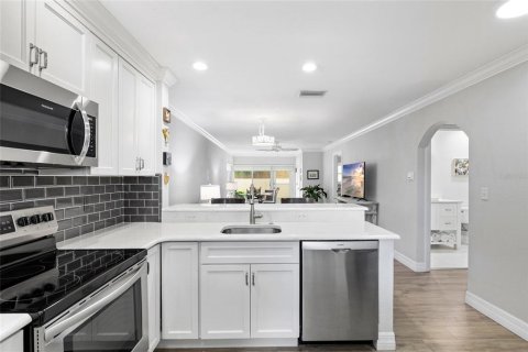 Copropriété à vendre à Dunedin, Floride: 2 chambres, 81.29 m2 № 1905350 - photo 6