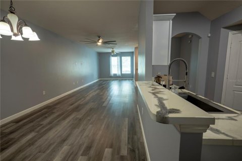 Adosado en venta en Kissimmee, Florida, 2 dormitorios, 169.08 m2 № 2204243 - foto 9