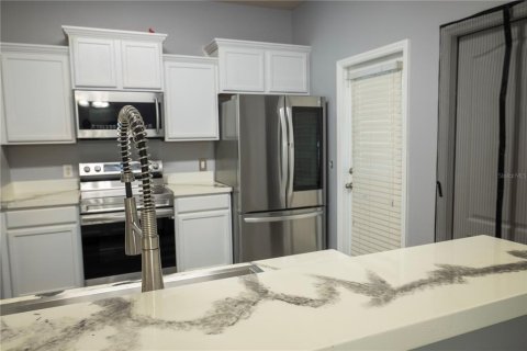 Adosado en venta en Kissimmee, Florida, 2 dormitorios, 169.08 m2 № 2204243 - foto 10