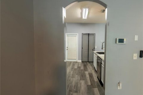 Adosado en venta en Kissimmee, Florida, 2 dormitorios, 169.08 m2 № 2204243 - foto 16