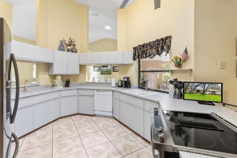 House in Hernando, Florida 4 bedrooms, 292.46 sq.m. № 1760606 - photo 12