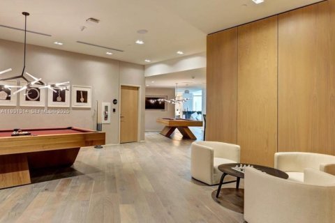 Condominio en alquiler en Miami, Florida, 2 dormitorios, 99.13 m2 № 1992338 - foto 25