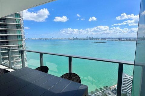 Condominio en alquiler en Miami, Florida, 2 dormitorios, 99.13 m2 № 1992338 - foto 3