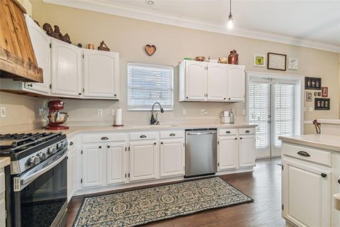 Casa en venta en Dade City, Florida, 4 dormitorios, 309.27 m2 № 1866405 - foto 11