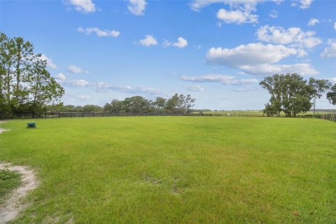Casa en venta en Dade City, Florida, 4 dormitorios, 309.27 m2 № 1866405 - foto 26