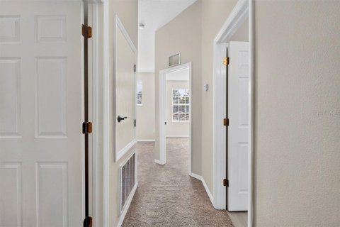 Townhouse in Tarpon Springs, Florida 2 bedrooms, 128.02 sq.m. № 2157387 - photo 16