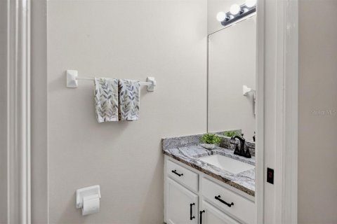 Townhouse in Tarpon Springs, Florida 2 bedrooms, 128.02 sq.m. № 2157387 - photo 14