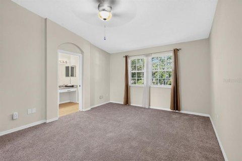 Townhouse in Tarpon Springs, Florida 2 bedrooms, 128.02 sq.m. № 2157387 - photo 18